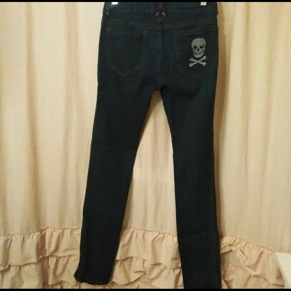 Betsey Johnson Vintage jeans with skull - 2 - Picture 3 of 6